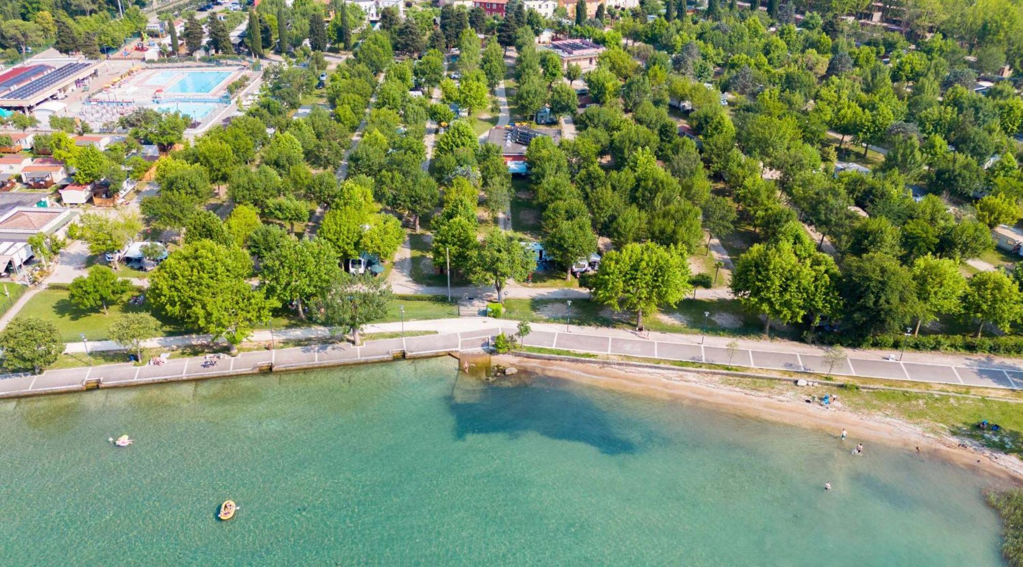 Baia Holiday Gasparina Кастельнуово-дель-Гарда Екстер'єр фото
